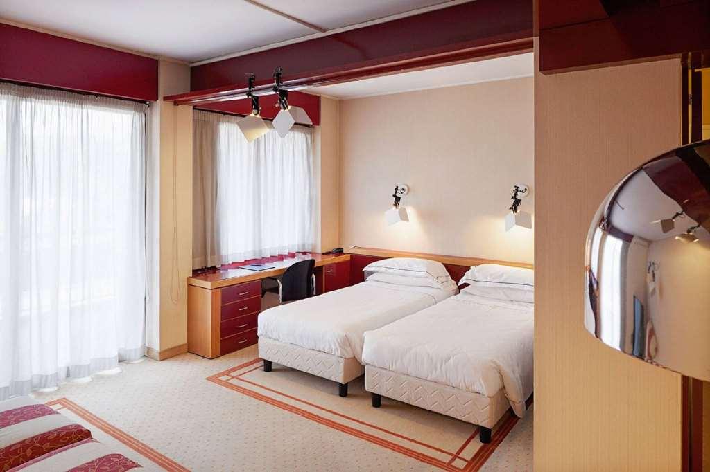 Hotel Excel Milano 3 4*